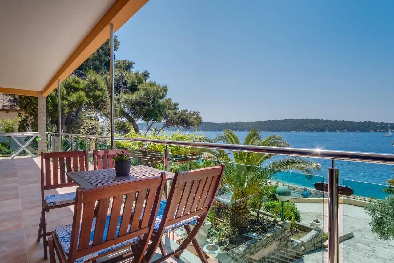 Villa Magnolia Mali Lošinj Croacia